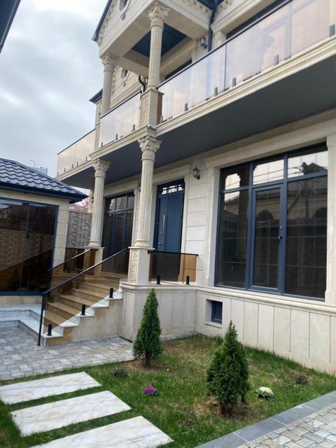 Satılır 5 otaqlı həyət evi/bağ evi 255 m² — Bakı