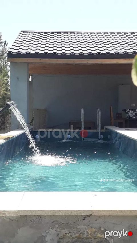 İcarəyə verilir 4 otaqlı həyət evi/bağ evi 170 m²