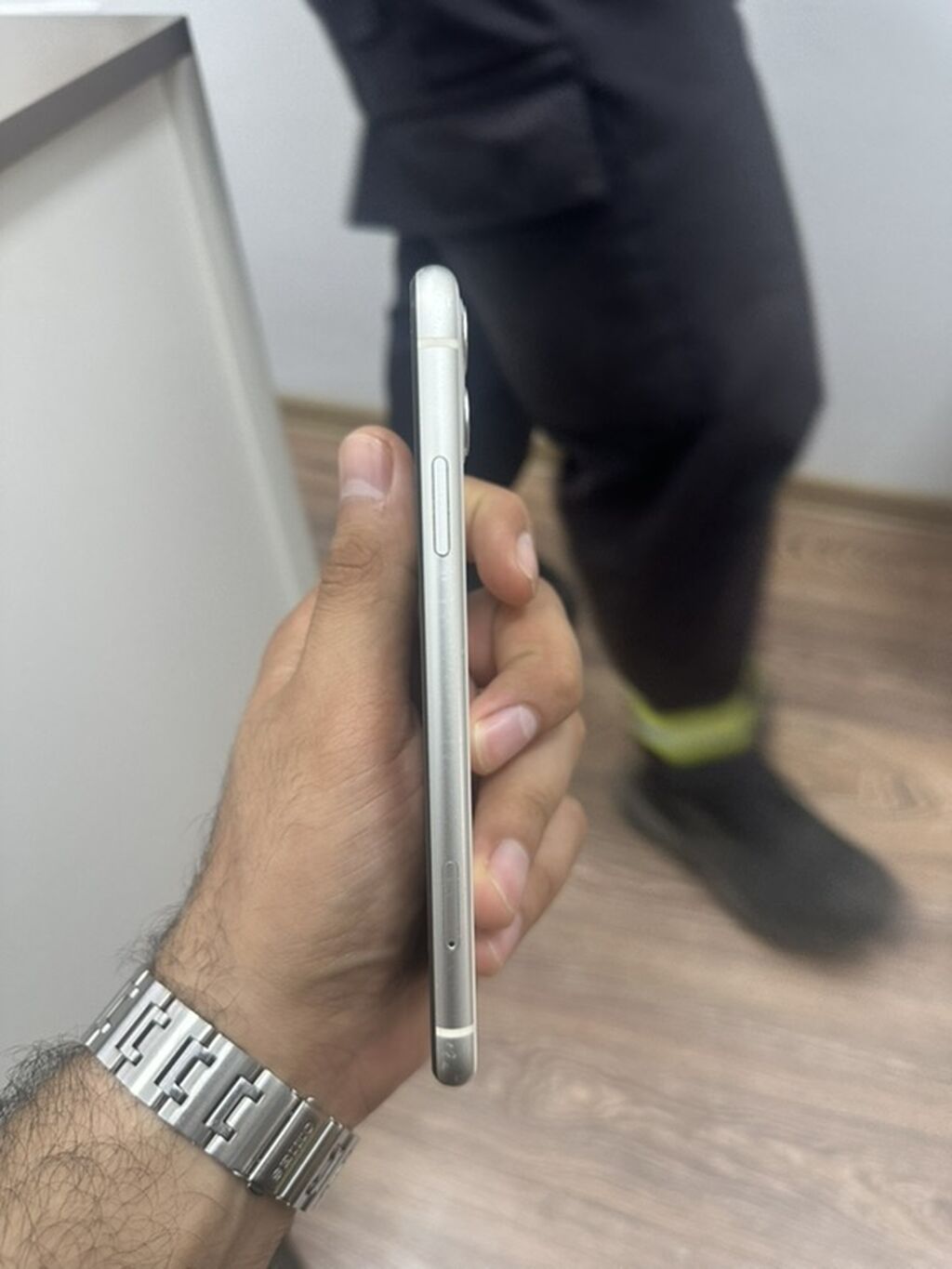 IPhone 11, Ağ, Face ID — Apple iPhone, Bakı (4)