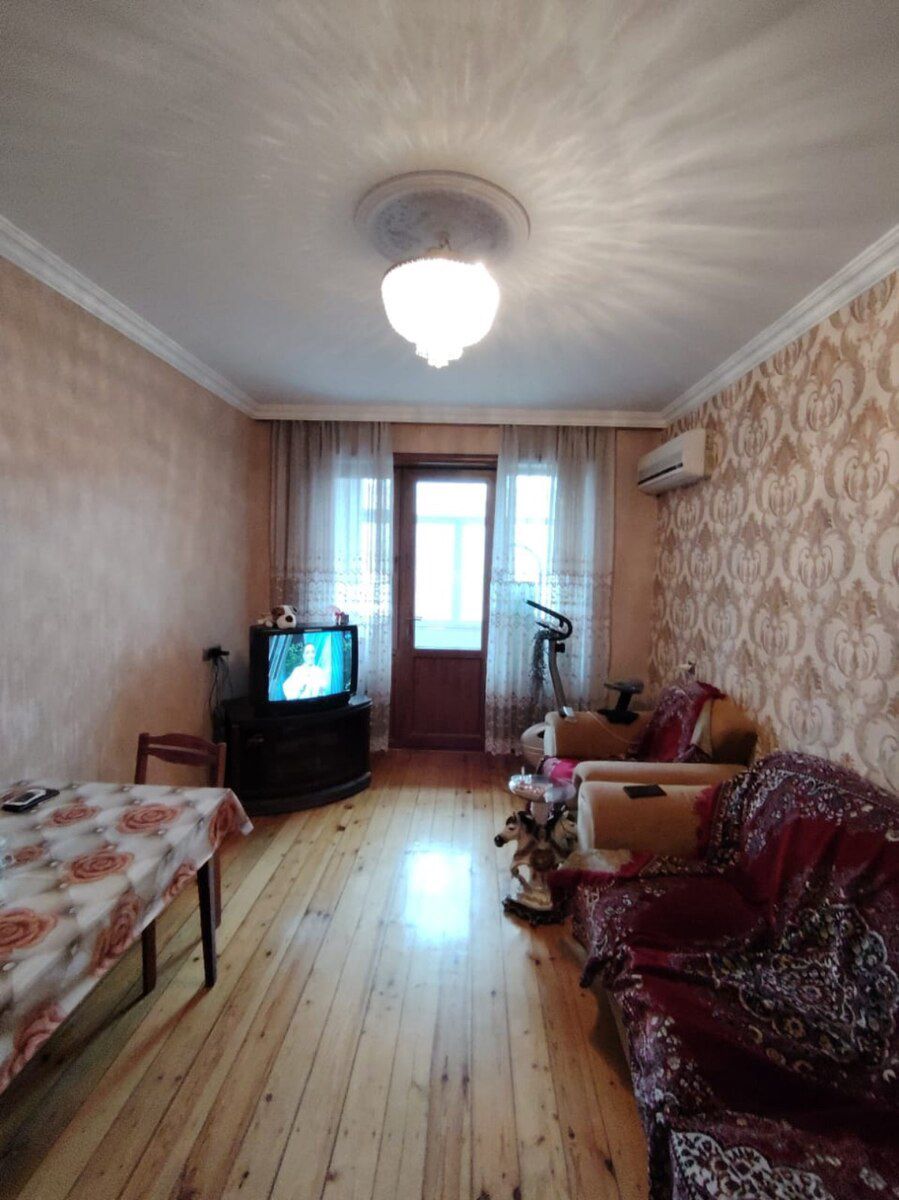 3-otaqlı mənzil, Nizami pr., 75 m² — Mənzil, Gəncə (2)