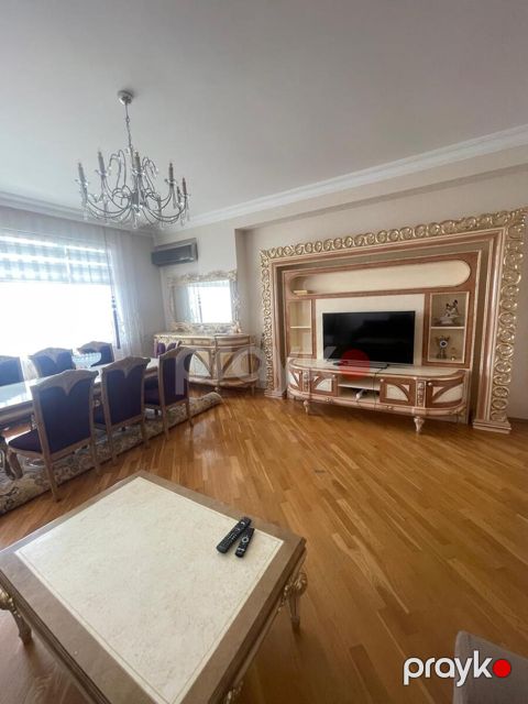İcarəyə verilir 2 otaqlı yeni tikili 110 m²