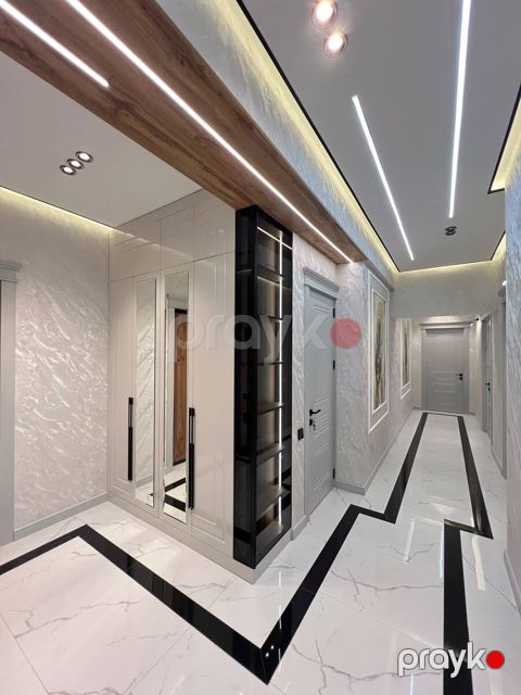 Satılır 3 otaqlı yeni tikili 105 m²