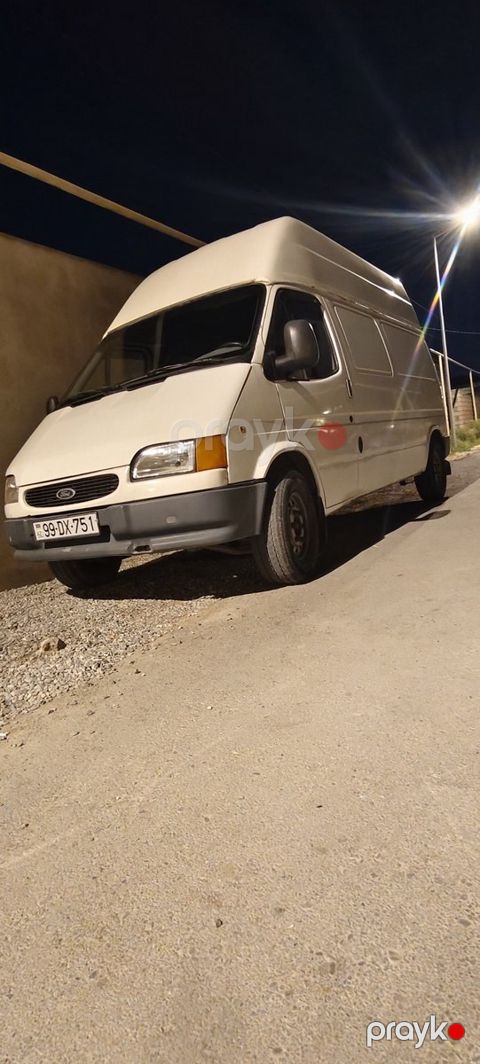 Yükdaşıma xidməti — Bakı