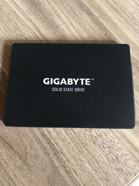 SSD Gigabyte 480GB yaddaş Yaxşı vəziyyətdə Hard disk — Xırdalan