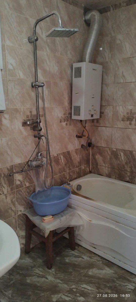 Satılır 1 otaqlı köhnə tikili 42 m² — Mənzil, Bakı (2)
