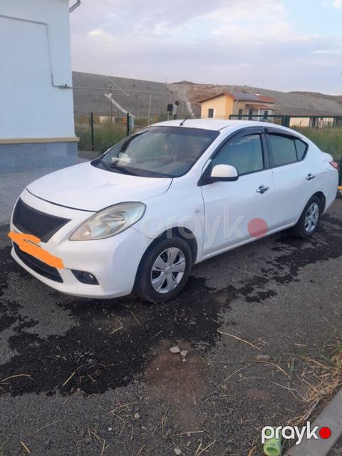Nissan Sunny, 1.5 L, 2013 il, 198 000 km