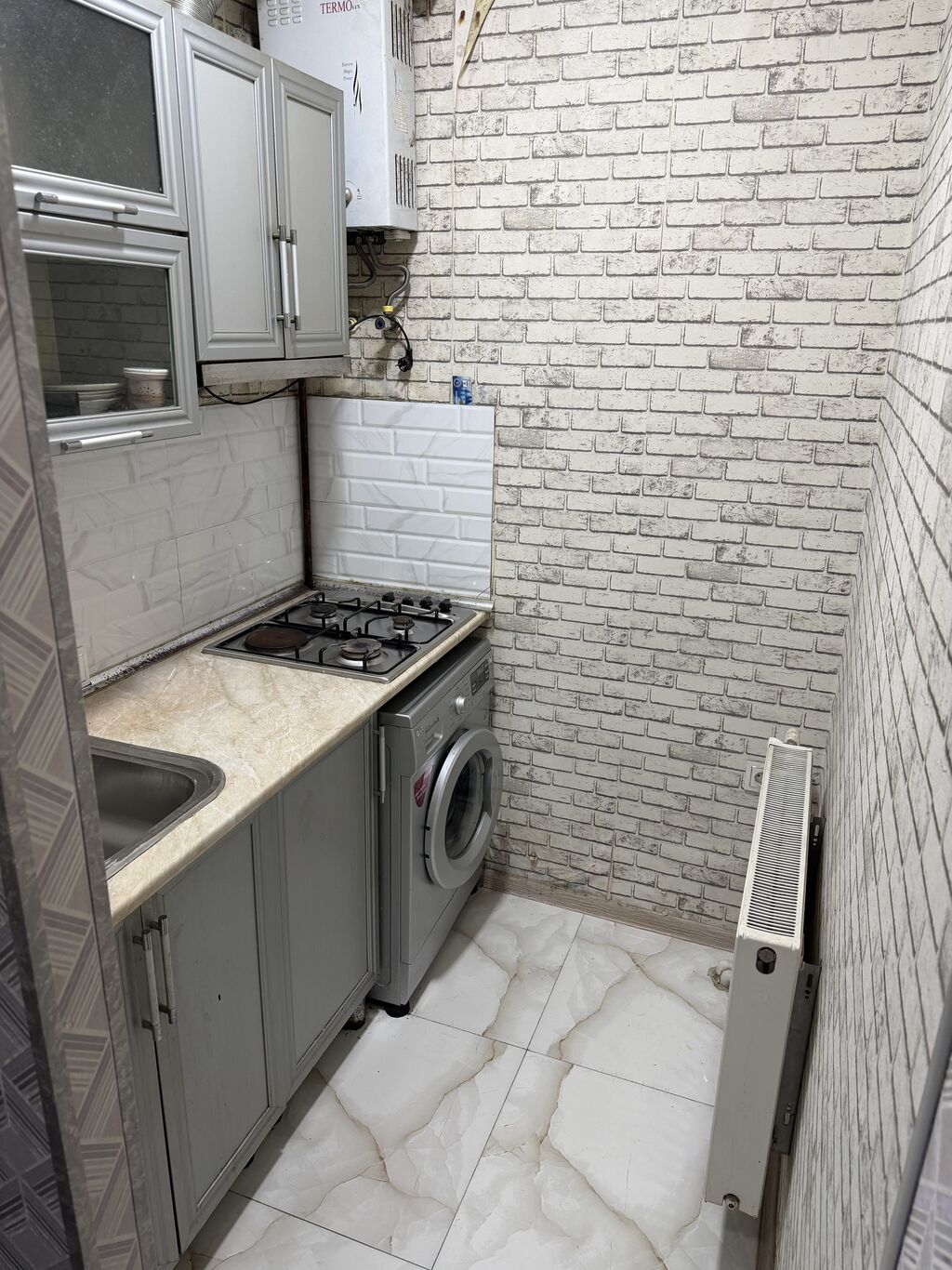 Unvan nesimi metrosunan 300-400 metr aralıgında yerleshir 1 otag — Mənzil, Bakı (7)