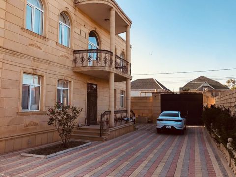 Satılır 6 otaqlı həyət evi/bağ evi 250 m² — Bakı