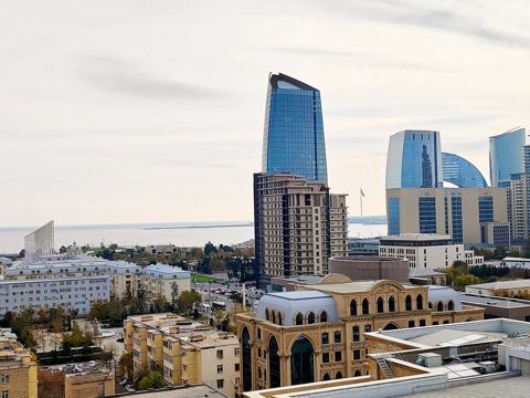 Satılır 4 otaqlı yeni tikili 171 m² — Bakı