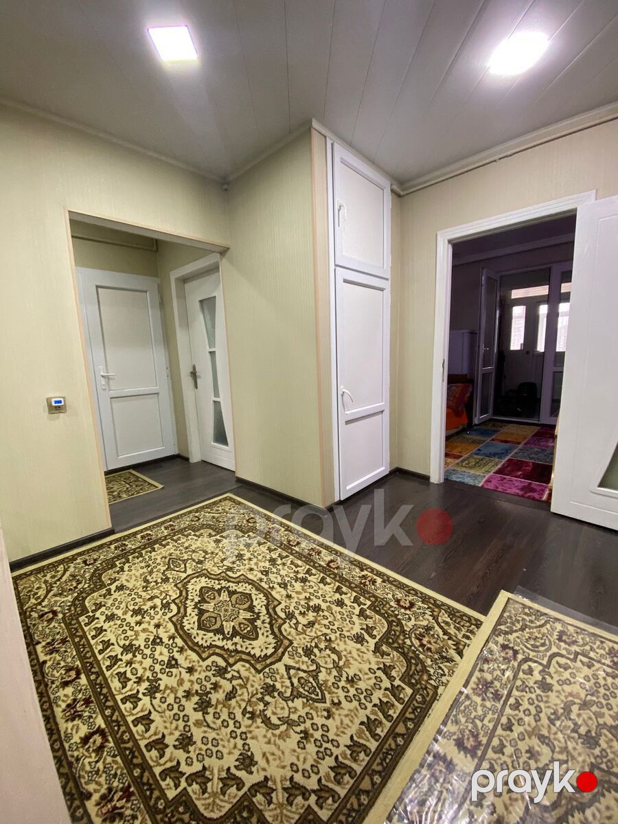 Satılır 5 otaqlı köhnə tikili 110 m² — Mənzil, Bakı (12)