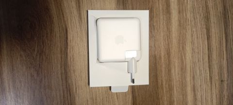 "Adaptor MacBook" 61 w adapteri — Bakı
