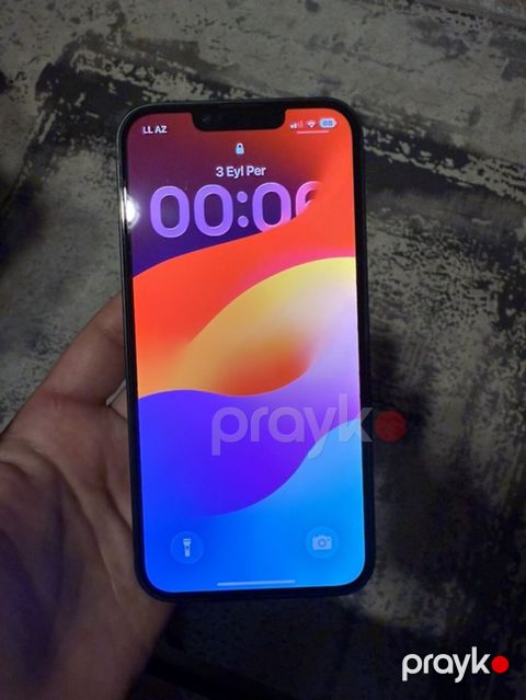 Apple iPhone 13, yaşıl rəng