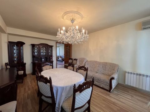 İcarəyə verilir 4 otaqlı köhnə tikili 120 m² — Bakı