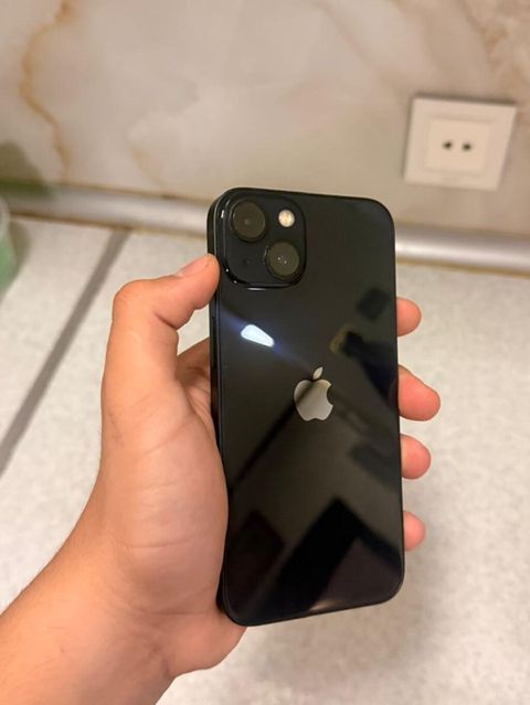 IPhone 13, Qara — Digah