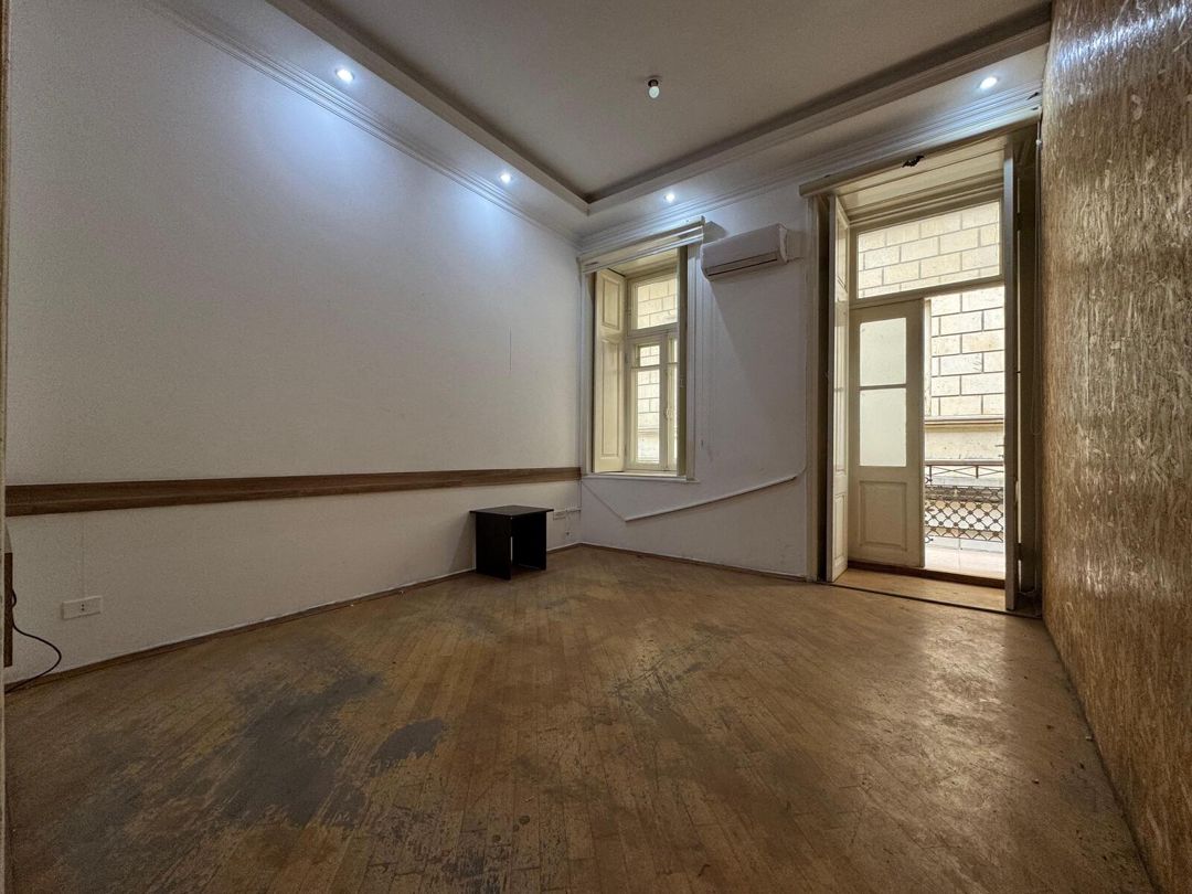 Satılır 4 otaqlı köhnə tikili 120 m² — Mənzil, Bakı (6)
