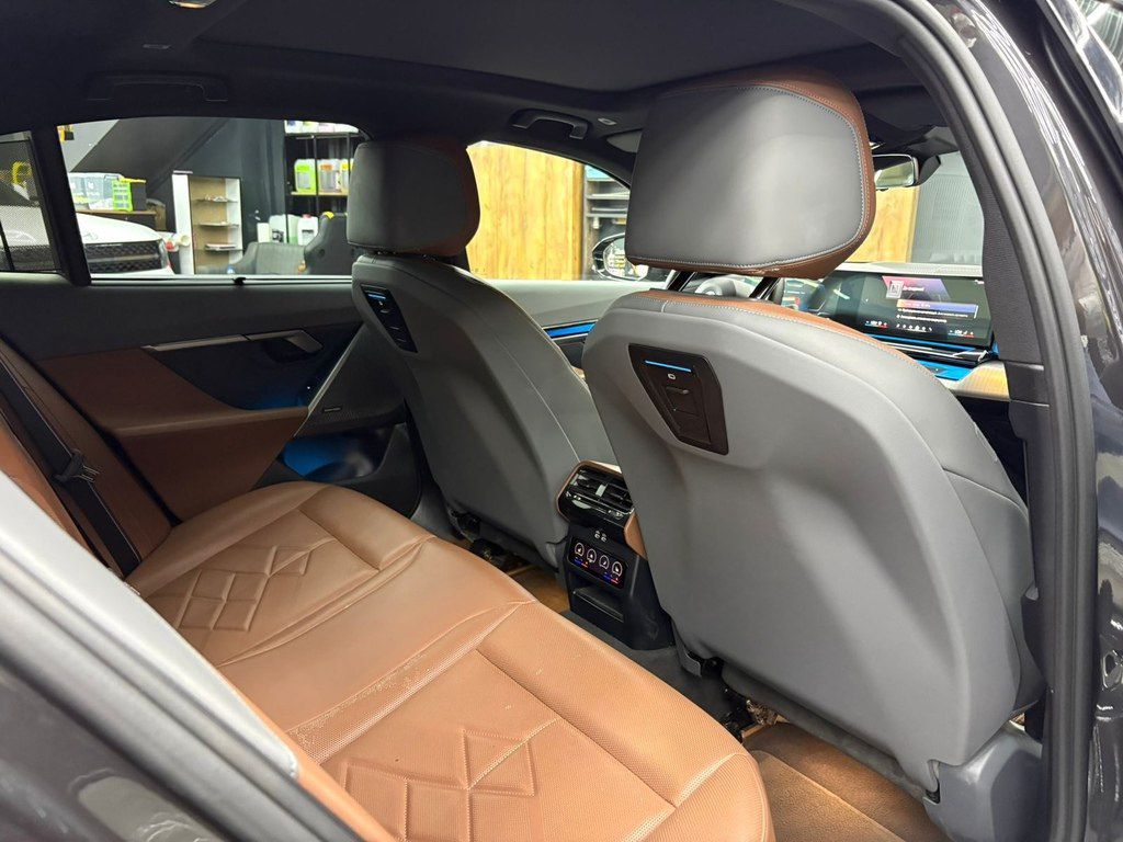 BMW i5, 81.2 kWh, 2023 il, 37 800 km — Avtomobillər, Bakı (8)