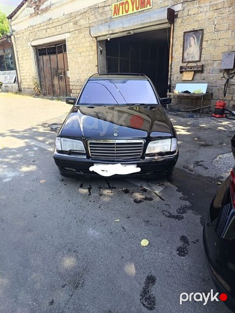 Mercedes C 230, 2.3 L, 1998 il, 259 268 km