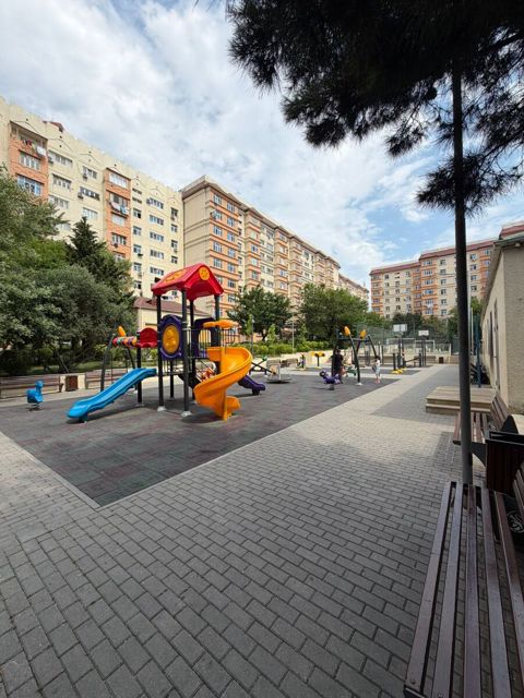 Satılır 3 otaqlı köhnə tikili 85 m² — Bakı
