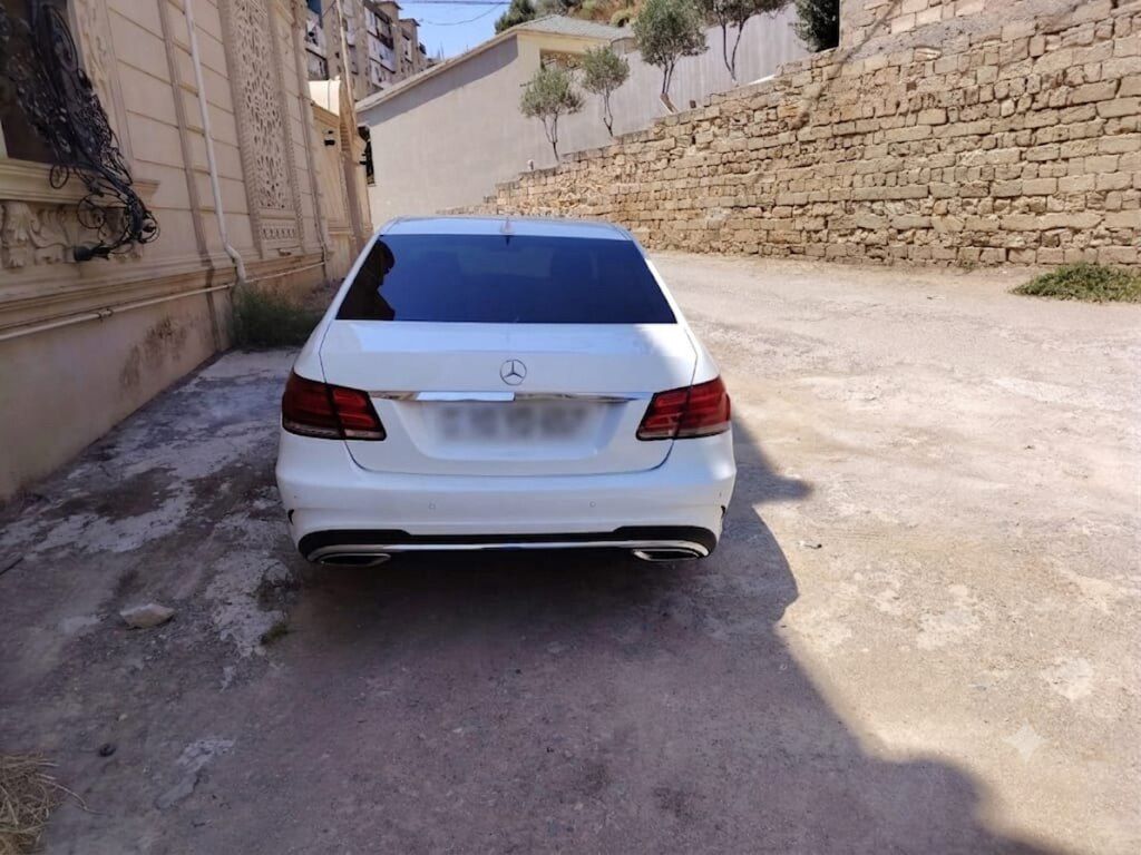 Mercedes E 250, 2.0 L, 2015 il, 220 000 km — Avtomobillər, Bakı (4)