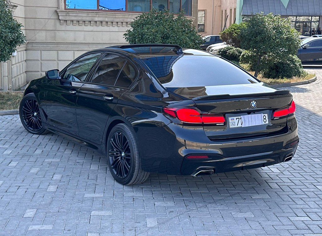 BMW 530e, 2.0 L, 12 kWh, 2017 il, 176 000 km — Avtomobillər, Bakı (10)