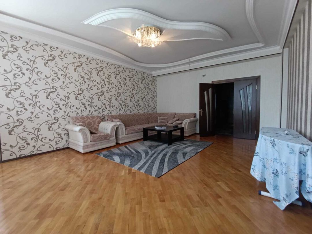 İcarəyə verilir 3 otaqlı yeni tikili 140 m² — Mənzil, Bakı (7)