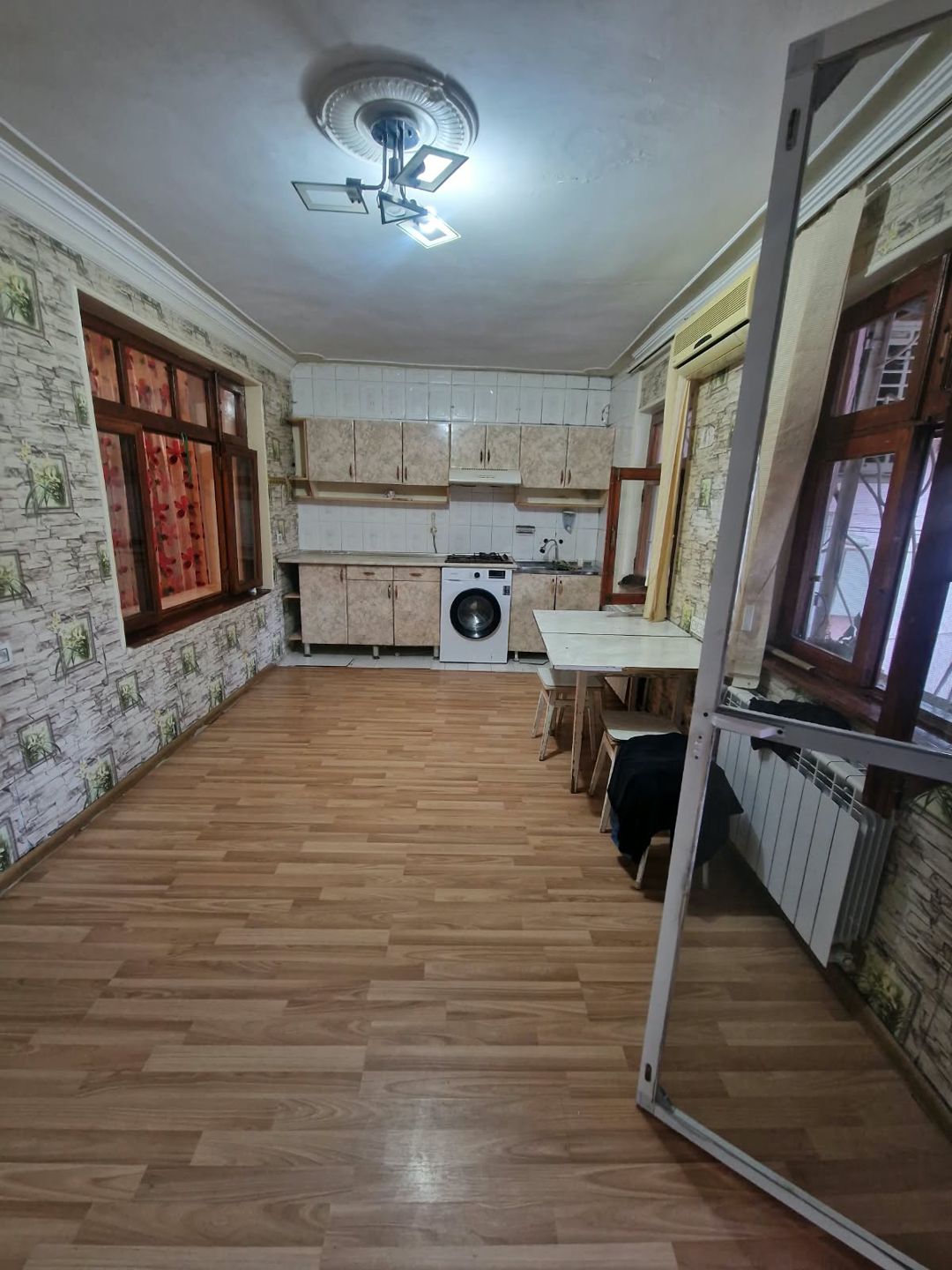 Satış: 3 otaqlı Köhnə tikili, 100 m², Xırdalanda 5 nomreli mektebin yaninda — Mənzil (7)