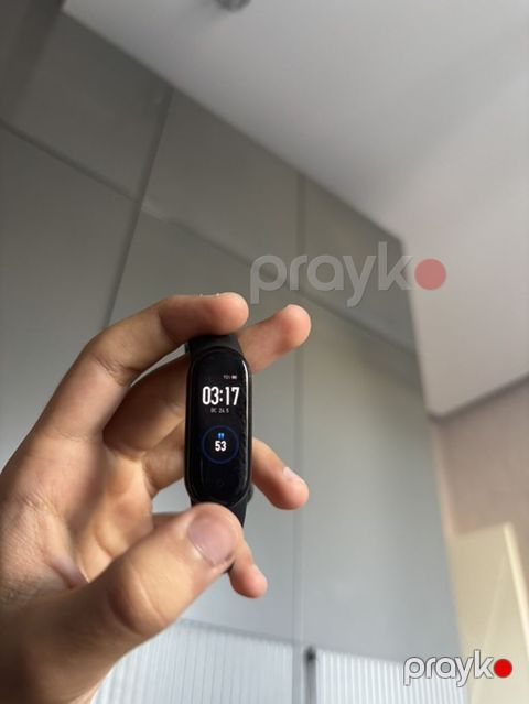 Ekraninda Bir nece cizig var bele ise idealdi, zaratgasiyla Bir yrde — Bakı