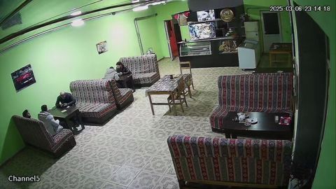 Kafe/ ucun ofsant xanim teleb olunur — Sumqayıt