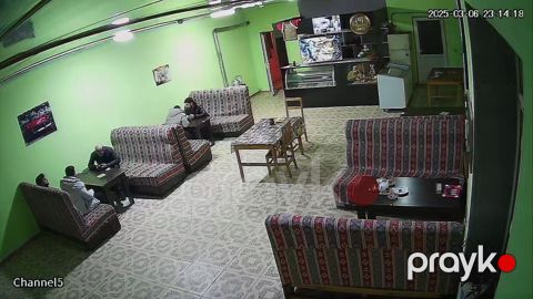 Kafe/ ucun ofsant xanim teleb olunur — Sumqayıt