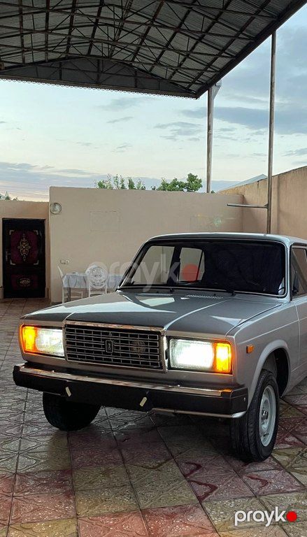 Lada (VAZ) 2107, 1.6 L, 2010 il, 300 000 km