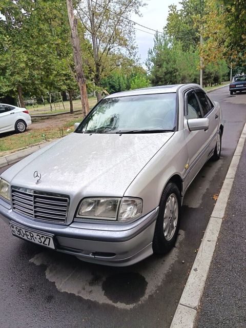 Mercedes C 180, 1.8 L, 1998 il, 460 000 km — Mingəçevir