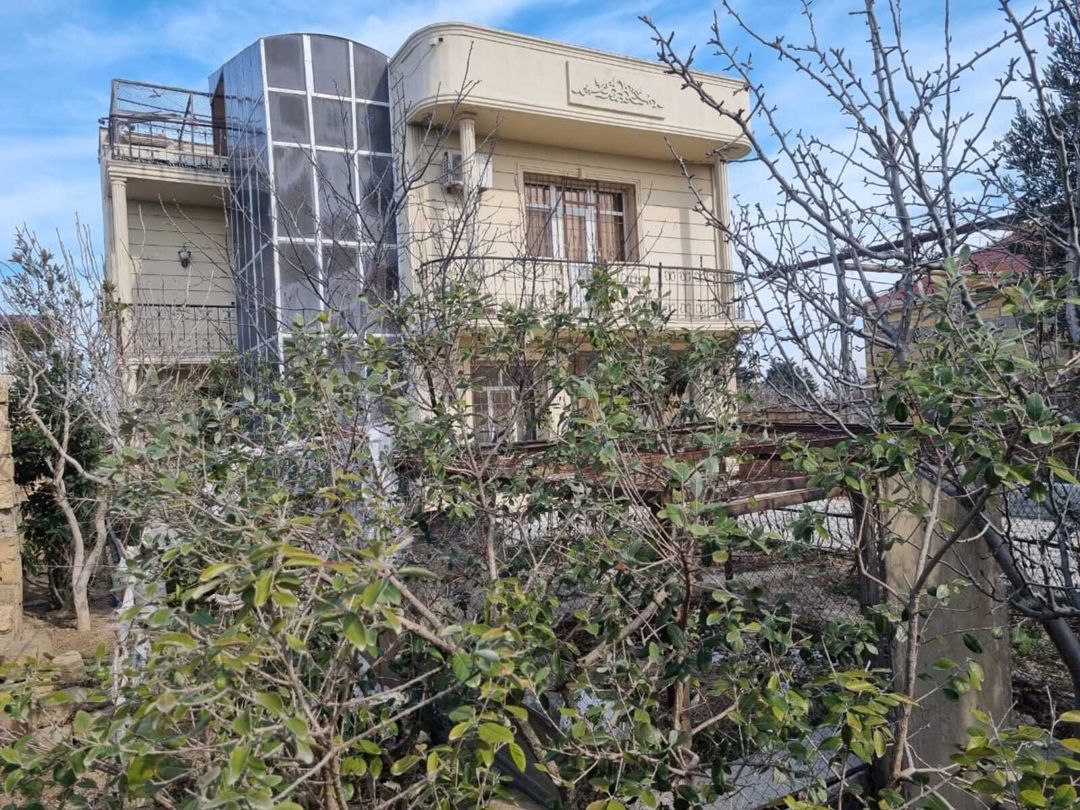 Satılır 4 otaqlı həyət evi/bağ evi 225 m² — Ev, villa, Bakı (12)