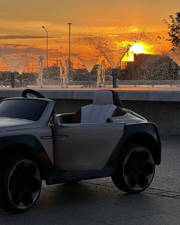 Uşaq avtomobili "Rolls Royce" — Uşaq avtomobilləri, Bakı (3)