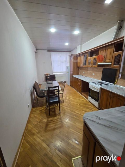 İcarəyə verilir 2 otaqlı yeni tikili 90 m²