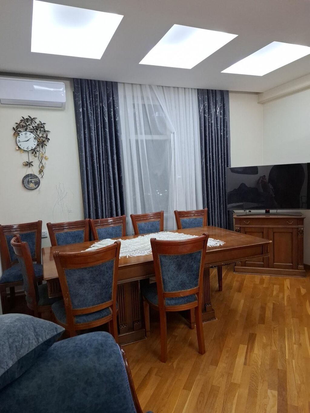 İtaliya istehsalı premium klassik mebel dəsti – 100% təbii qoz — Qonaq otağı üçün, Bakı (2)