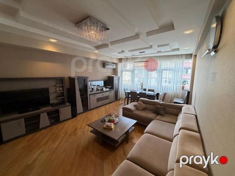 Satılır 3 otaqlı yeni tikili 130 m²