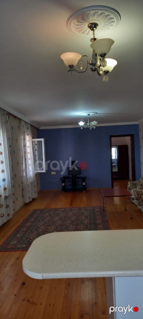Studiya tipli mənzil təqdim olunur. Zal,studio mətbəx,yataq