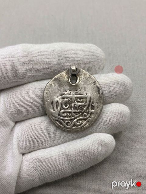 Kulon, Yazılar, Gümüş, Qaşsız — Bakı