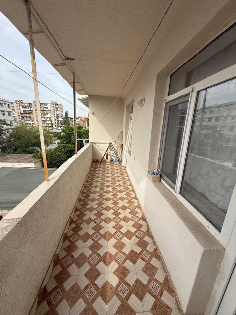 Satılır 3 otaqlı köhnə tikili 85 m² — Bakı