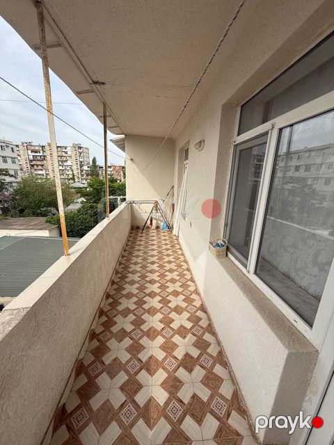 Satılır 3 otaqlı köhnə tikili 85 m²