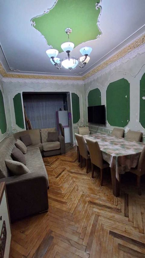 Satılır 3 otaqlı köhnə tikili 60 m² — Bakı
