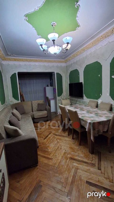 Satılır 3 otaqlı köhnə tikili 60 m²