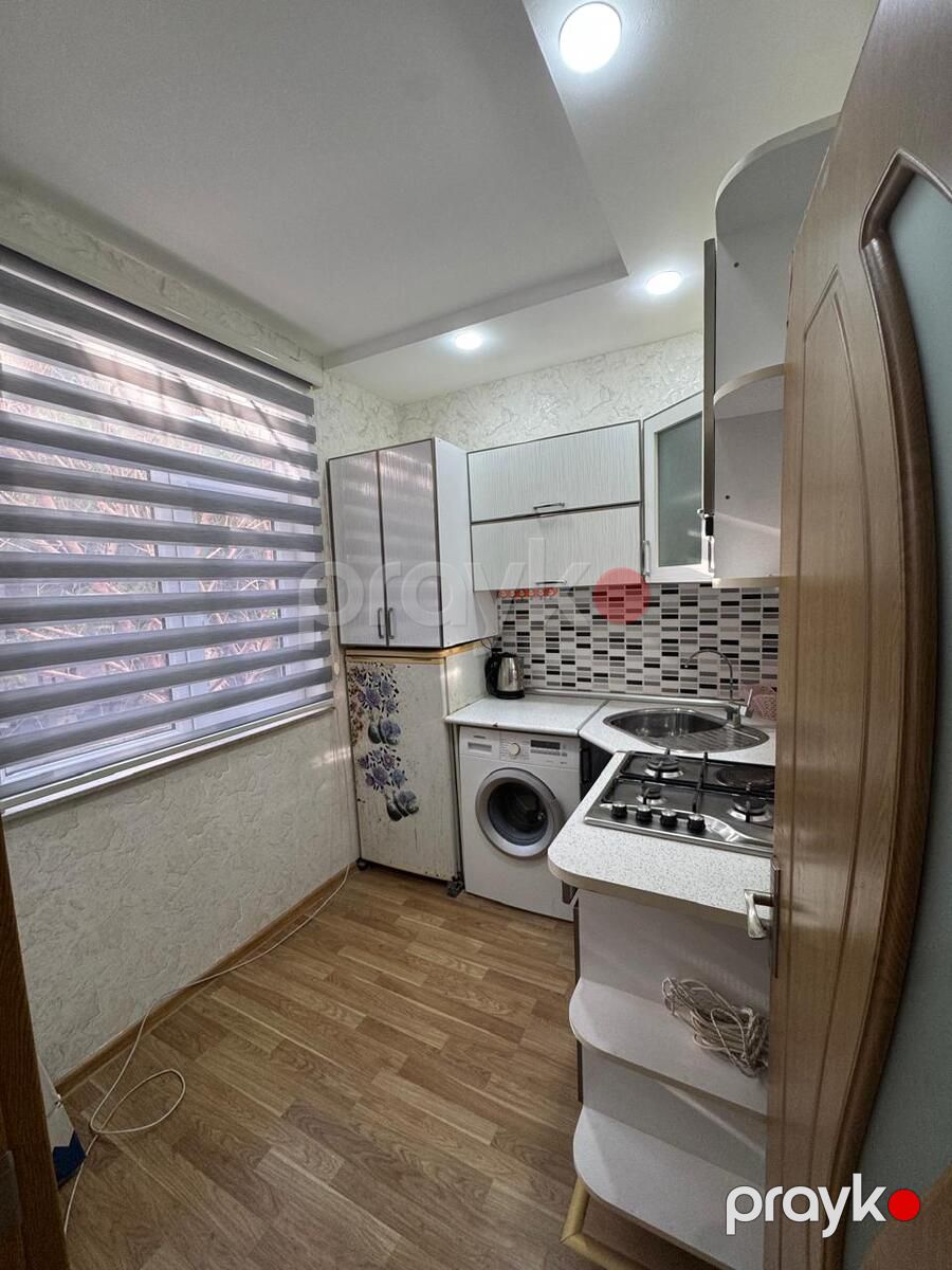 Satılır 2 otaqlı köhnə tikili 65 m² — Mənzil, Bakı (11)