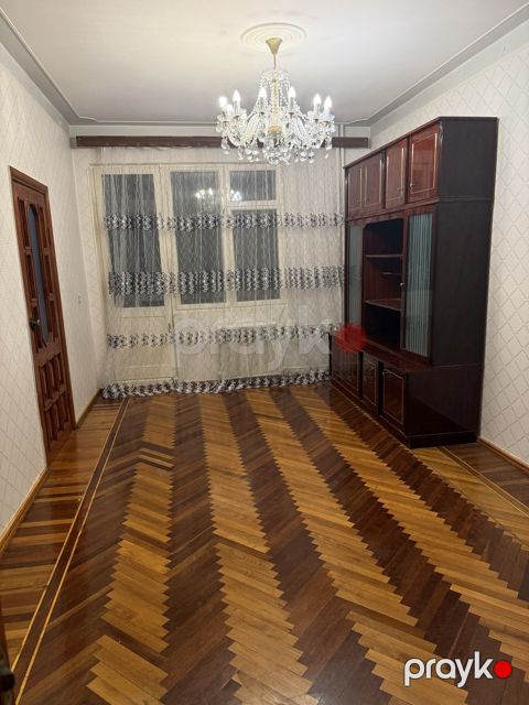 İcarəyə verilir 3 otaqlı köhnə tikili 70 m²