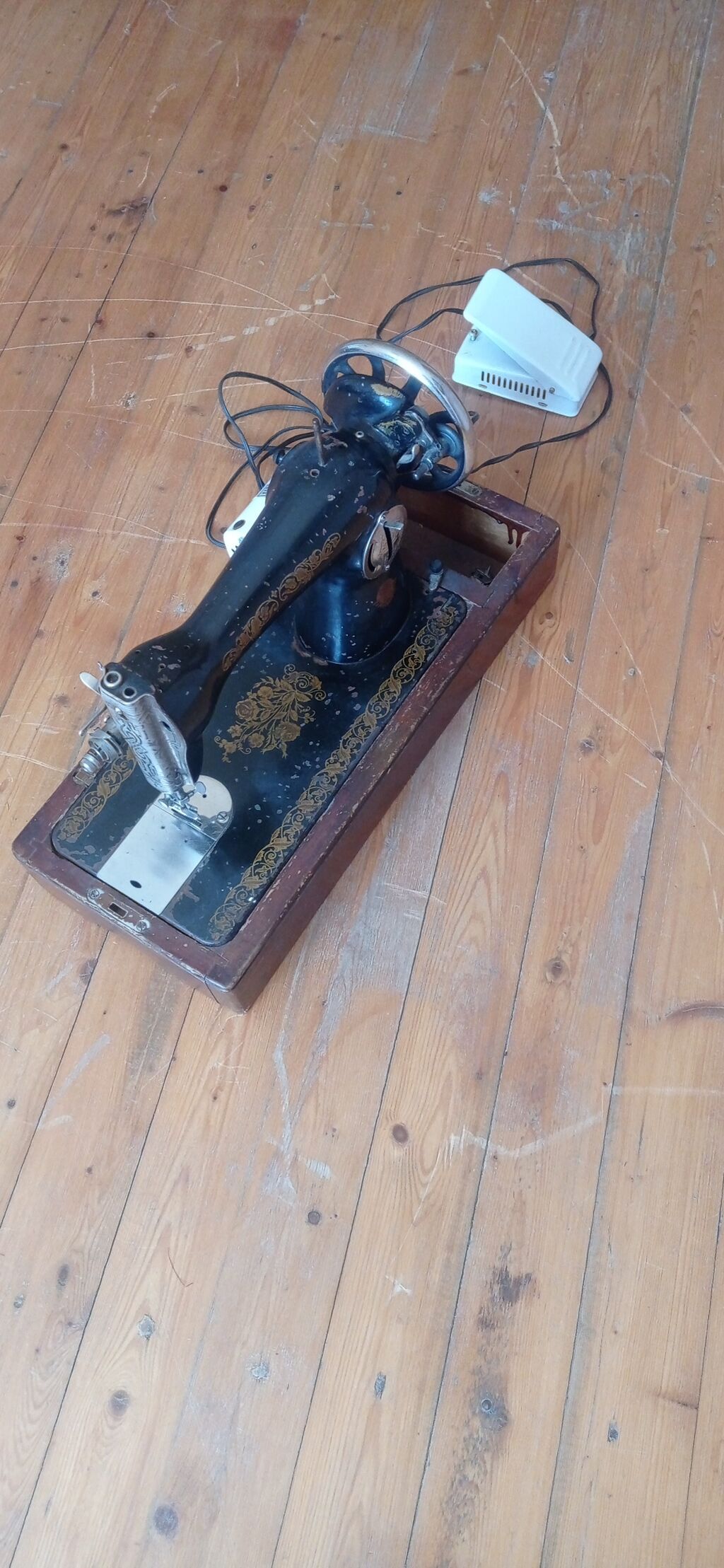 Elektrik ötürücülü mexaniki qədimi tikiş maşını - Klassik quruluşlu — Digər, Digah (3)