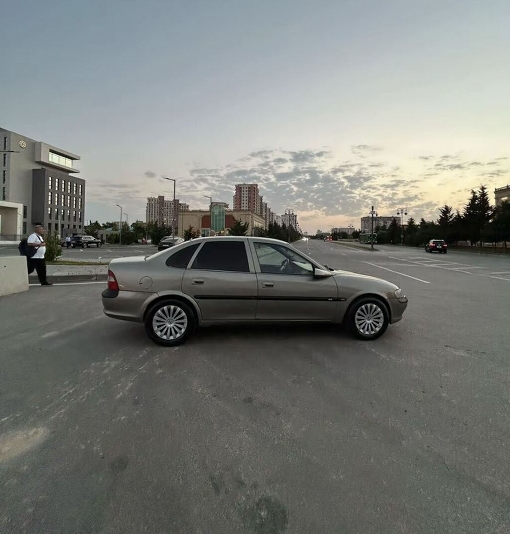 Opel Vectra: 1.8 l 1996 il 224000 km Sedan — Avtomobillər, Bakı (6)