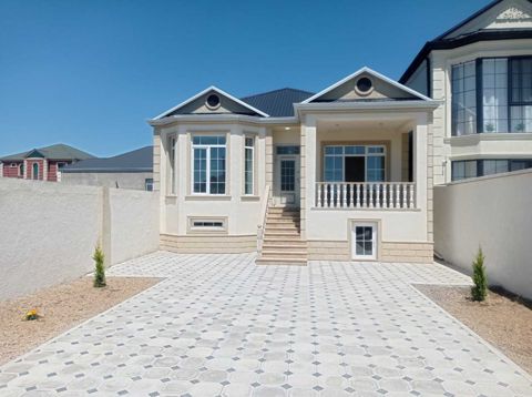 Satılır 4 otaqlı həyət evi/bağ evi 120 m² — Bakı
