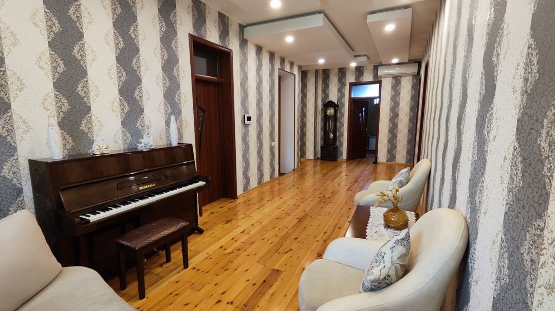 Satılır 7 otaqlı həyət evi/bağ evi 450 m² — Ev, villa, Bakı (8)
