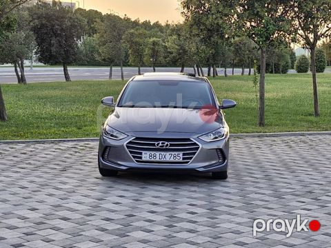 Hyundai Elantra, 2.0 L, 2018 il, 102 000 km