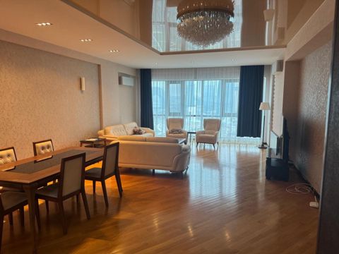 İcarəyə verilir 3 otaqlı yeni tikili 250 m² — Bakı